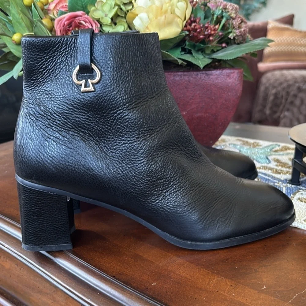 Kate Spade Manhattan Black Pebble Uptown Leather Booties Block Heel Ankle Boots